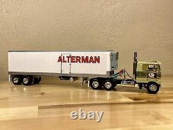 DCP 1/64 ALTERMAN Peterbilt 352 Cab Over And 40' Vintage Reefer Trailer Farm Toy