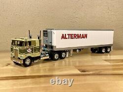 DCP 1/64 Peterbilt 352 Cab Over And 40' Vintage Reefer Trailer Farm Toy