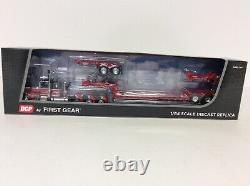 DCP Peterbilt Tri-axle withLowboy Tri-Axle Trailer Jeep Stinge. New in Box 60-1163