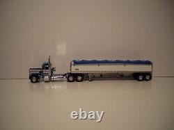 Dcp First Gear 1/64 Blue And White Pete 359 Day Cab And Wilson Grain Trailer