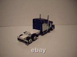 Dcp First Gear 1/64 Blue And White Peterbilt 389 With Sleeper And Reefer Van