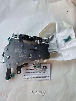 R56-6035-001R Latch Door Cab RH Assy Mechanical