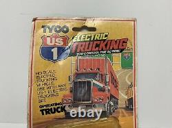 Vintage Tyco 1981 US1 Trucking HO Slot Car Red White Peterbilt Semi Cab 3903 HTF